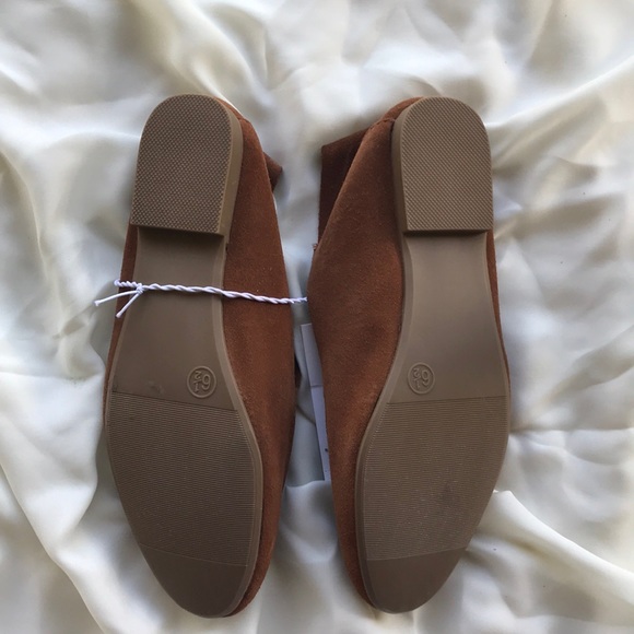 (Sold on ♍️) Jisela Collapsible Back Loafers - Picture 5 of 5